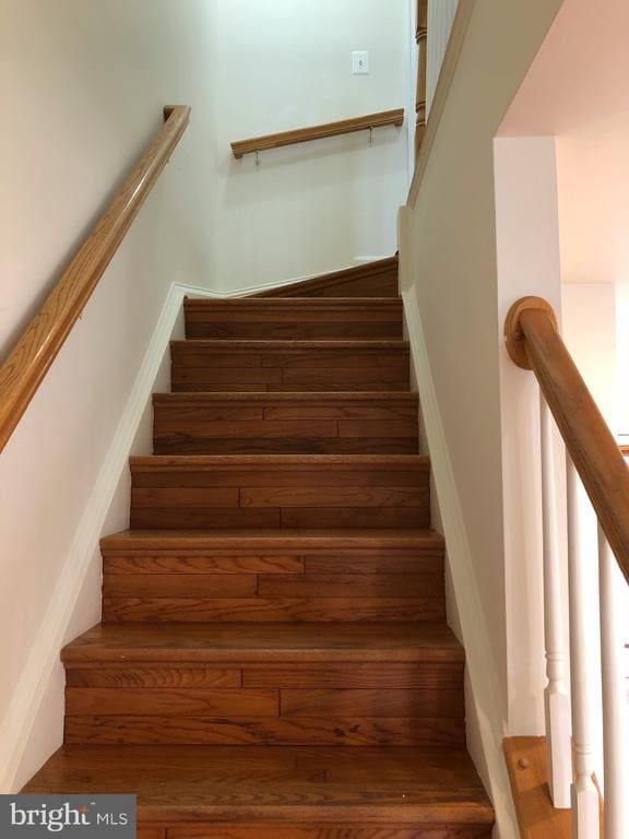 Building Photo - 14210 Autumn Cir