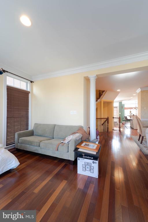 Building Photo - 11453 Galliec St