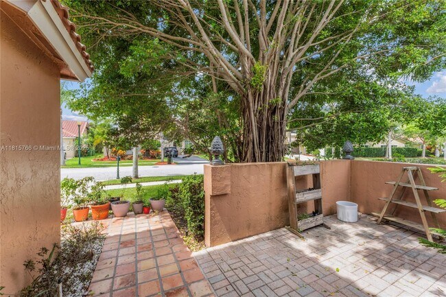 Building Photo - 1179 Laguna Springs Dr