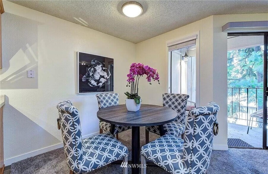 Building Photo - 12736 NE 116th Ln