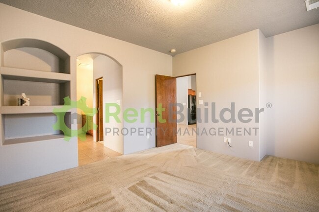 Building Photo - CALL US TODAY AT (505) 808-6467 TO SCHEDUL...