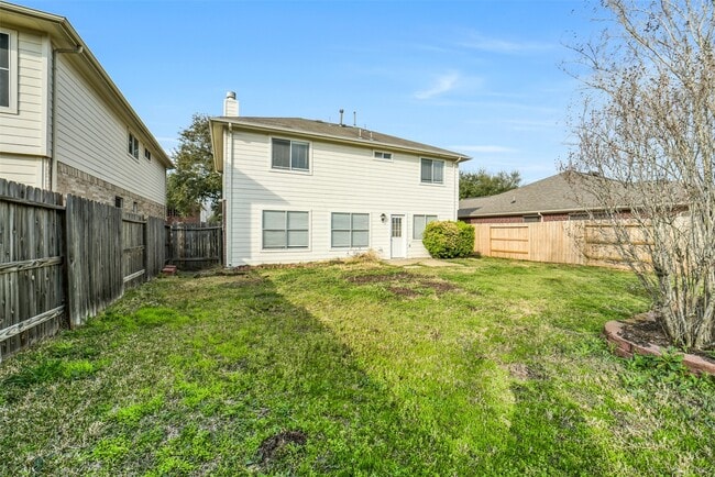 Building Photo - 3231 Stoneydale Ln