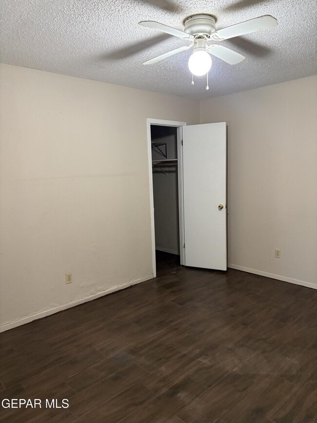 Building Photo - 2823 Anise Dr