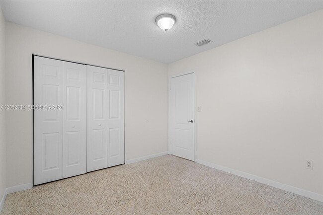 Building Photo - 1333 W 37th St