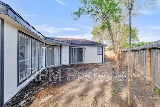 Building Photo - 8526 Deer Meadow Dr