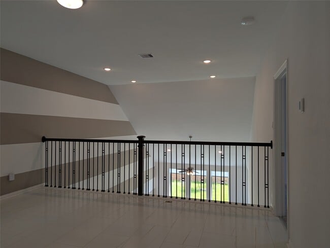 Building Photo - 10503 Dolce Ln