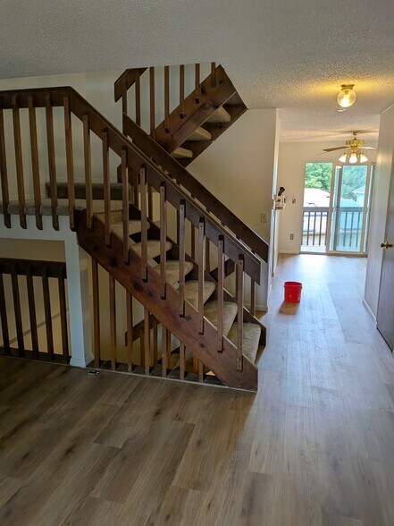 Main Floor Hallway - 1217 South Flower Circle