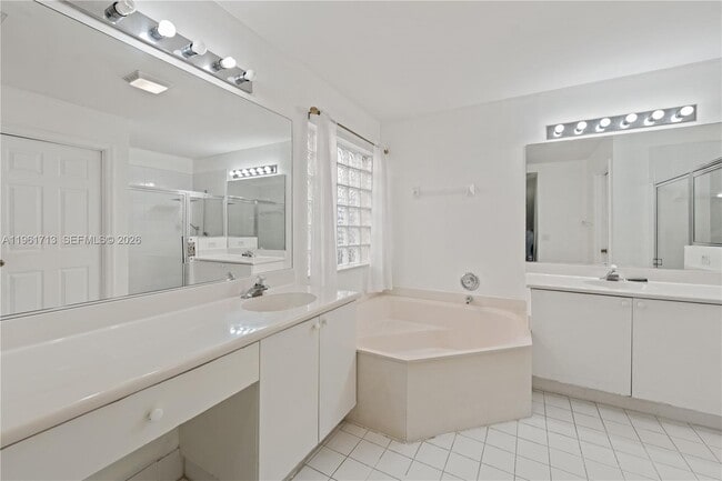 Building Photo - 17491 SW 33rd St