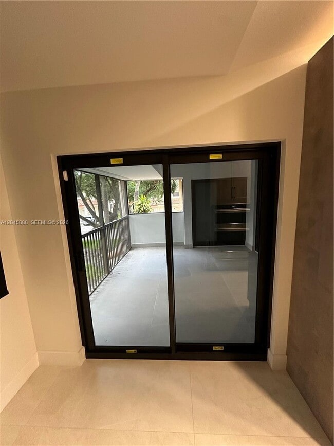 Building Photo - 3345 Emerald Oaks Dr