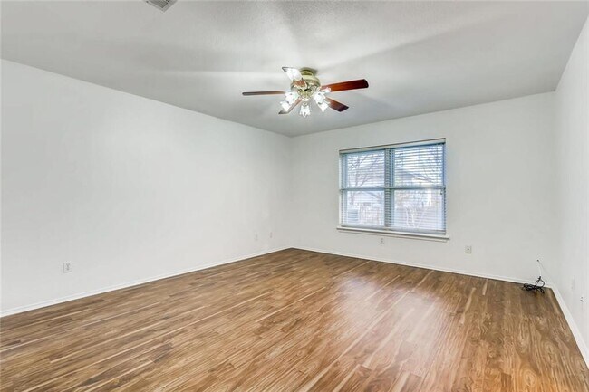 Building Photo - 12933 Dionysus Dr