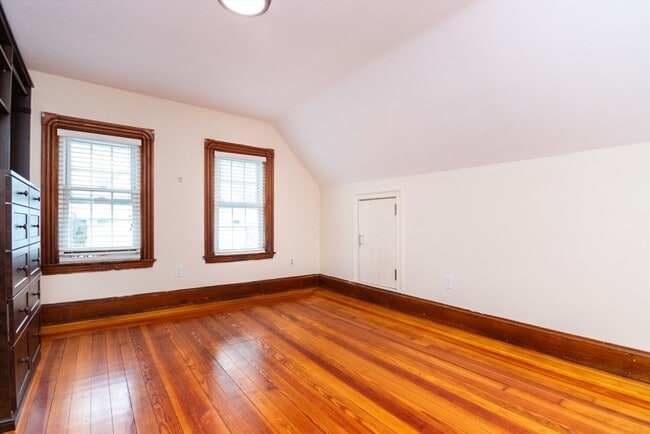 Building Photo - 24 Walden St