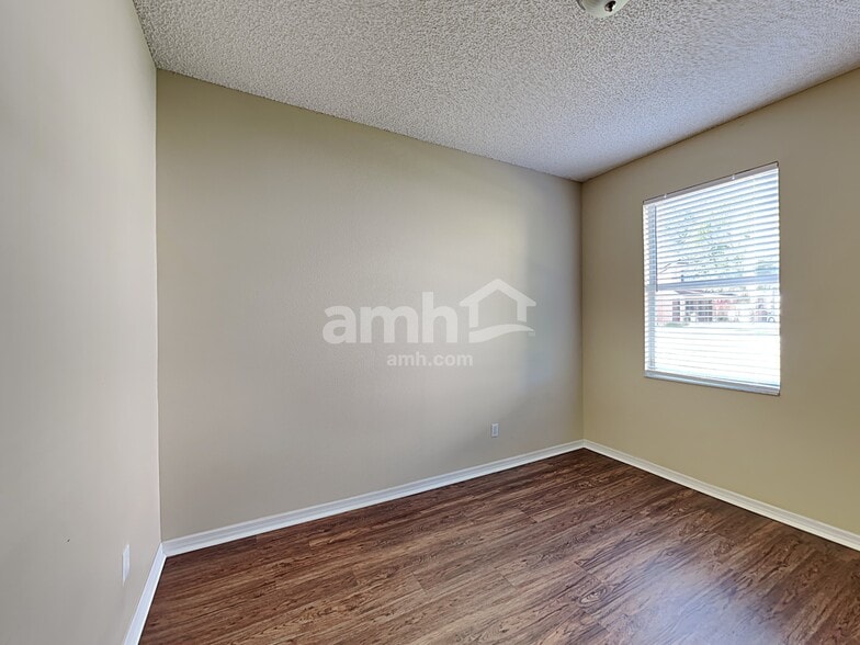 Building Photo - 14766 Kristenright Ln