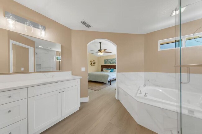 Building Photo - 8004 Caymus Dr