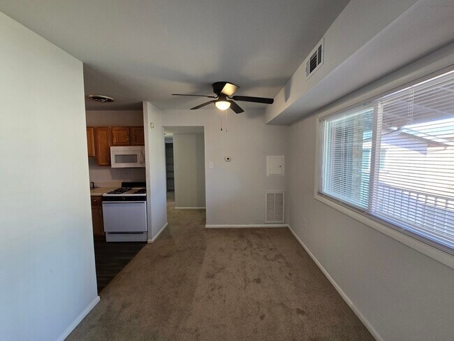 Building Photo - 806 Brook Hill Rd