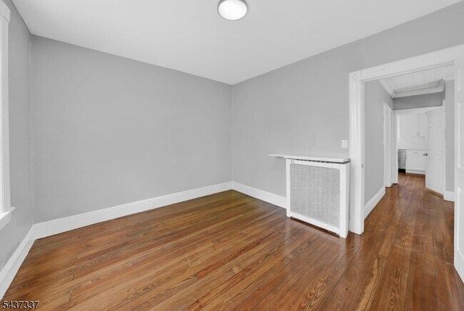Building Photo - 86 Curie Ave