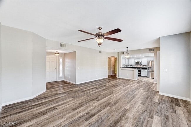 Building Photo - 11850 Tevare Ln