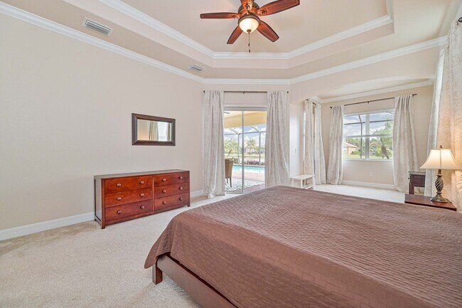 Building Photo - **Bella Terra Estate 5BED/3BATH - 3 Car ga...