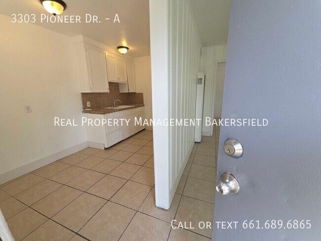 Building Photo - 3303 Pioneer Dr