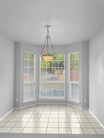 Building Photo - 6312 Bittersweet Dr