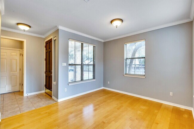 Building Photo - 11603 Ladera Vista Dr