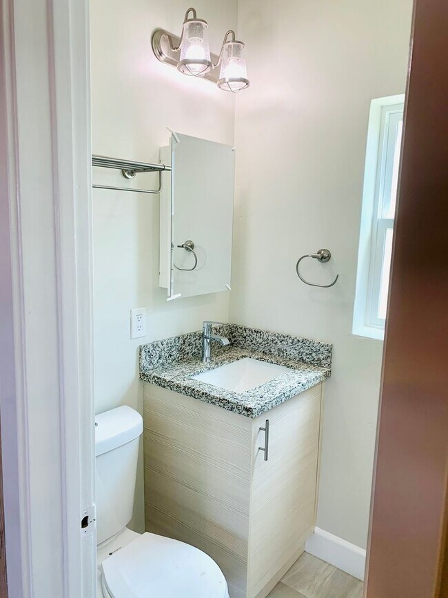 Building Photo - UPSTAIRS STUDIO IN THE HEART OF LA JOLLA -...