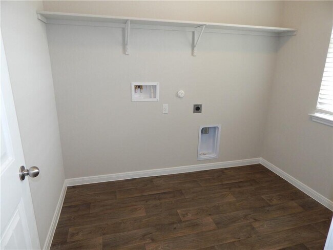 Building Photo - 1005 Ferryman Dr