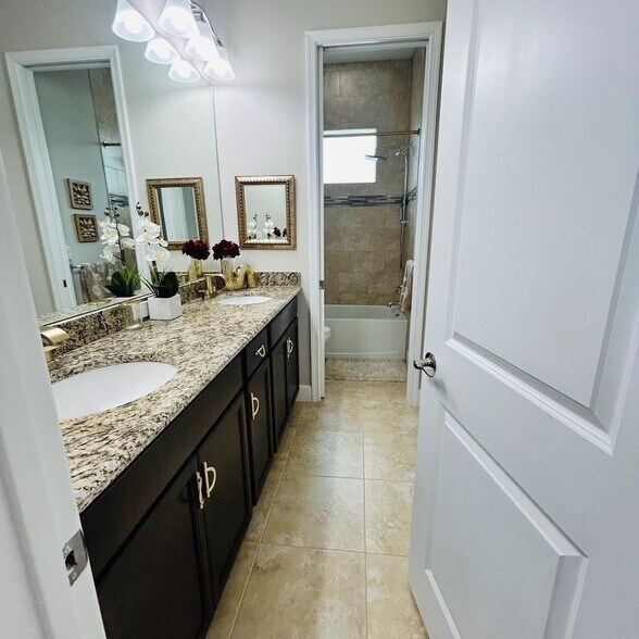 Building Photo - 14999 Goldspar Ct