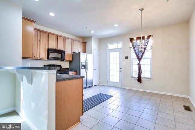 Primary Photo - 7125 Penny Lane