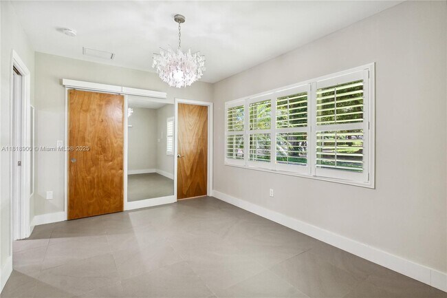 Building Photo - 601 Tibidabo Ave