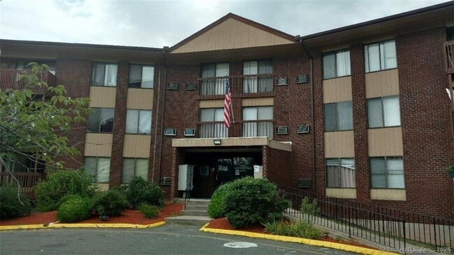 Primary Photo - 1209 Cromwell Hills Dr