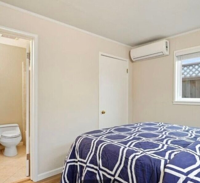 Building Photo - 100 S Quebec St