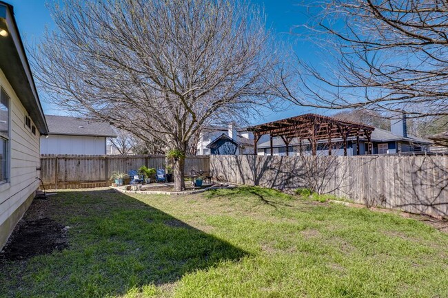 Building Photo - 1128 Overlook Way