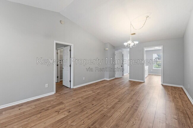 Building Photo - 107 Stonington Ln SW