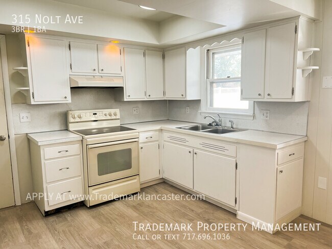 Building Photo - Nice 3 Bedroom Rancher