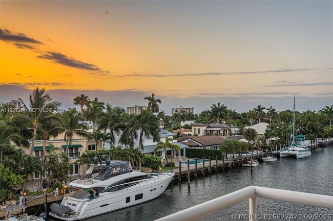 Building Photo - 180 Isle of Venice Dr