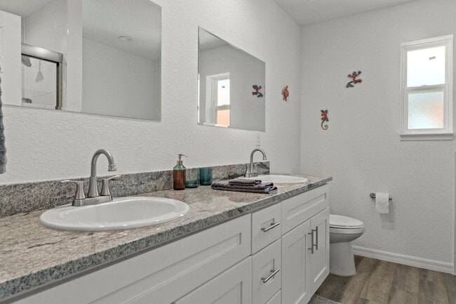 Building Photo - 4857 S Amstel Dr