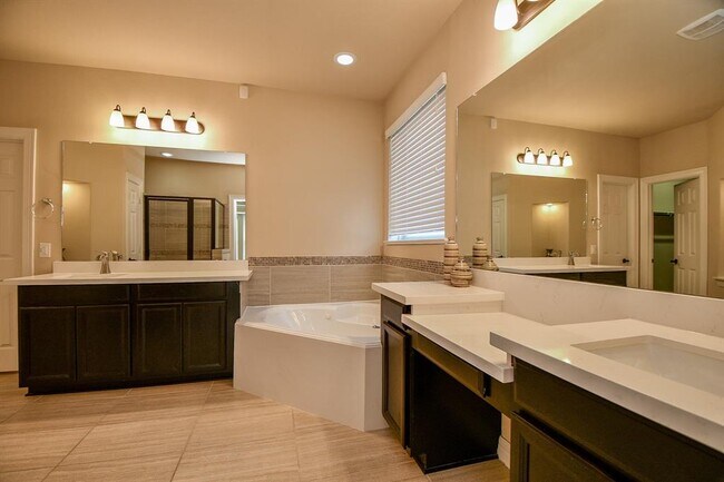 Building Photo - 5551 Mangrove Creek Ln