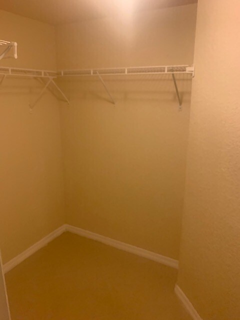 Building Photo - 3/2 Lake available in North Lauderdale