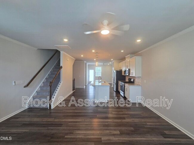 Building Photo - 451 Carolina Spgs Blvd