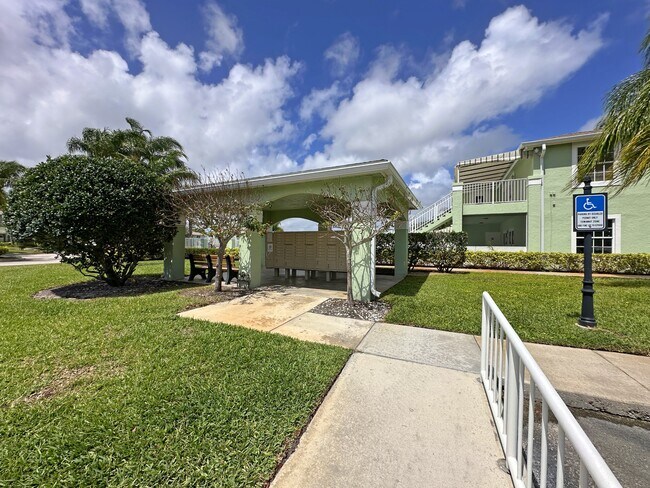 Building Photo - 2130 SE Wild Meadow Cir