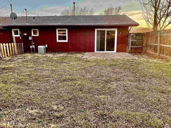 Building Photo - 3710 Brush Creek Dr