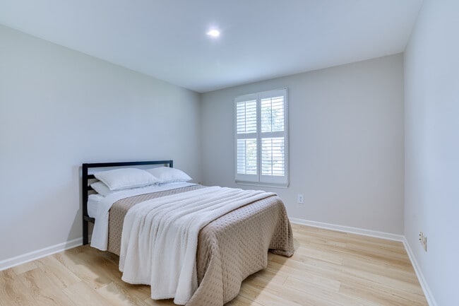 UL 1 - 5471 Braddock Ridge Dr