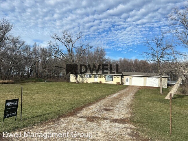 Building Photo - 3 br, 1 bath House - 88846 State Line Rd