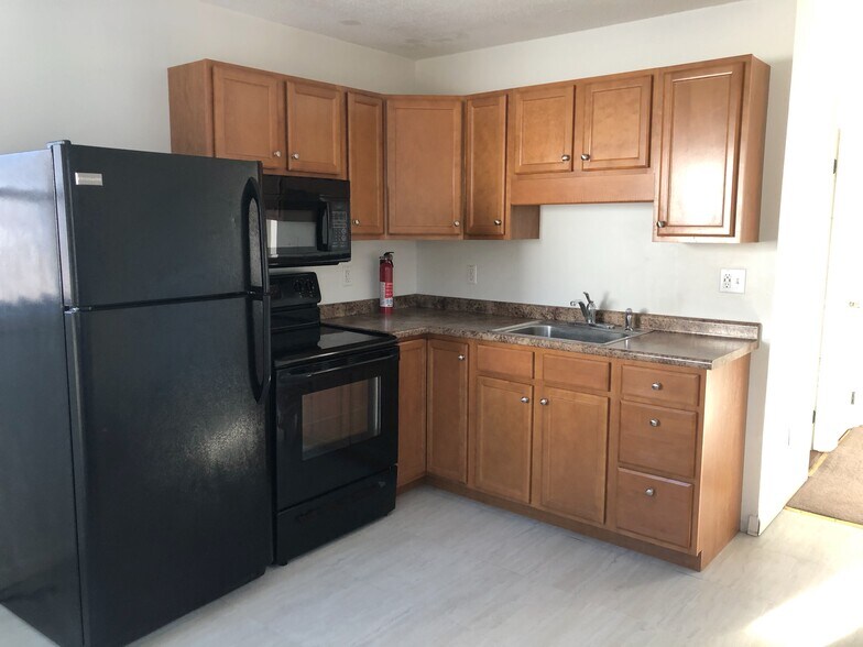 Building Photo - 49 VT-15