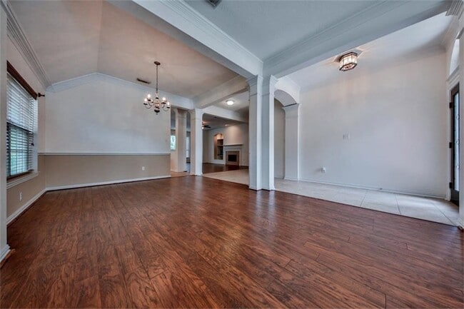 Building Photo - 13803 Sherburn Manor Dr