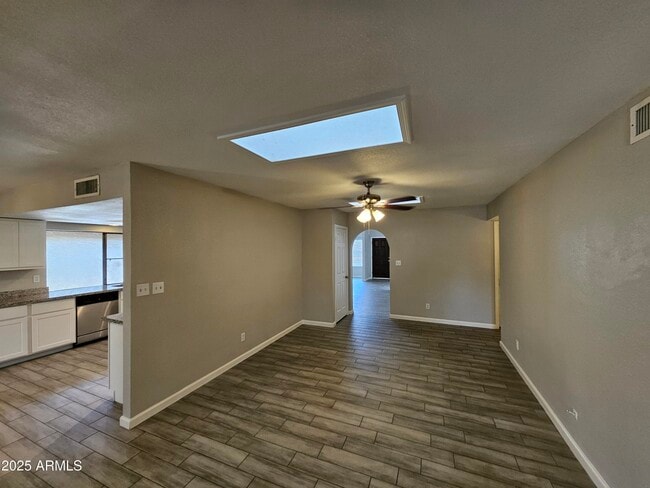 Building Photo - 2420 W Kiowa Ave
