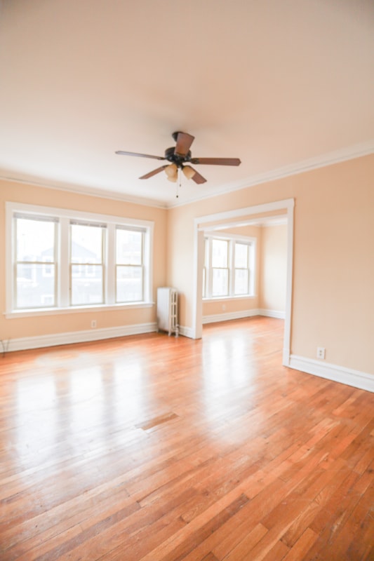 Building Photo - 4441 N Damen Ave