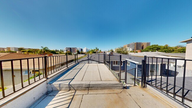 Building Photo - 6145 Mary Ln Dr