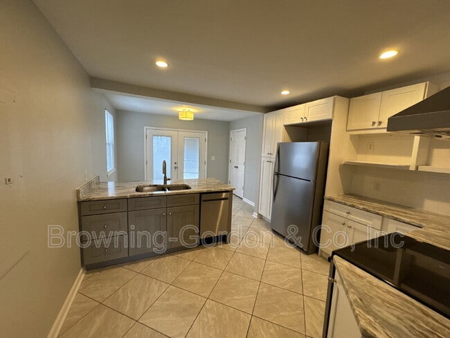 Building Photo - 5817 Carl Pl