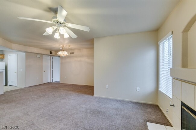 Building Photo - 4555 E Sahara Ave